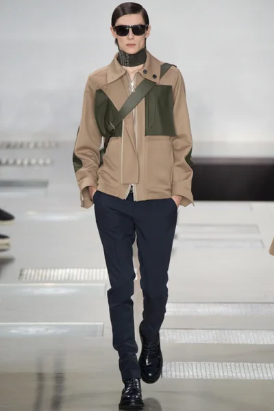 Look 22